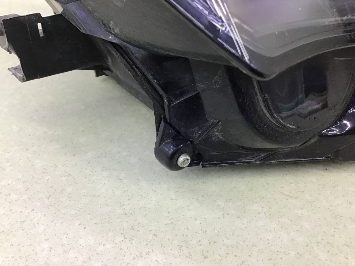 Фара правая Lexus NX 200 (ZGZ10) 2014-2021