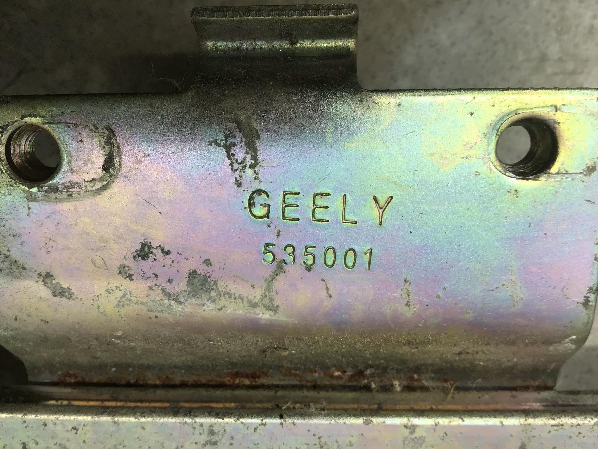 Стекло двери задней левой Geely Otaka CK 2005-2012