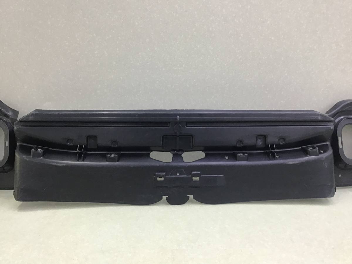 Воздуховод радиатора BMW X7 G07 2018>