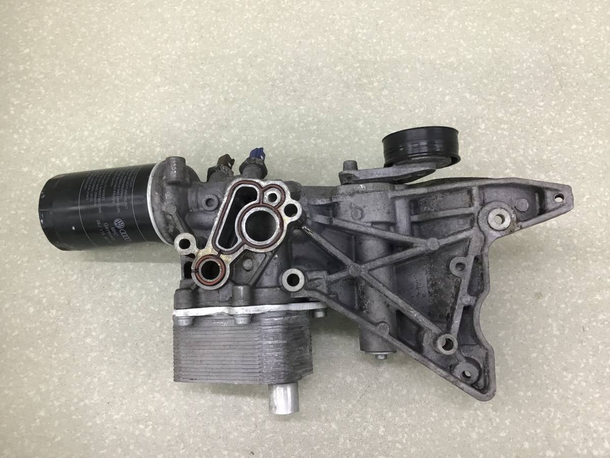 Кронштейн генератора Volkswagen Passat B6 2005-2010 Кронштейн генератора Volkswagen Passat B6 2005-2010