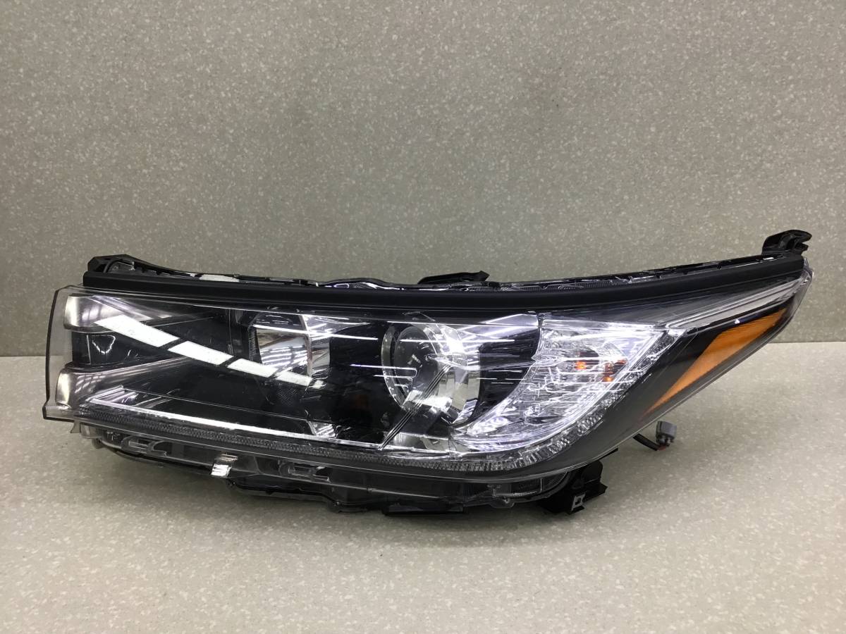 Фара левая Toyota Highlander (U50) 2013>