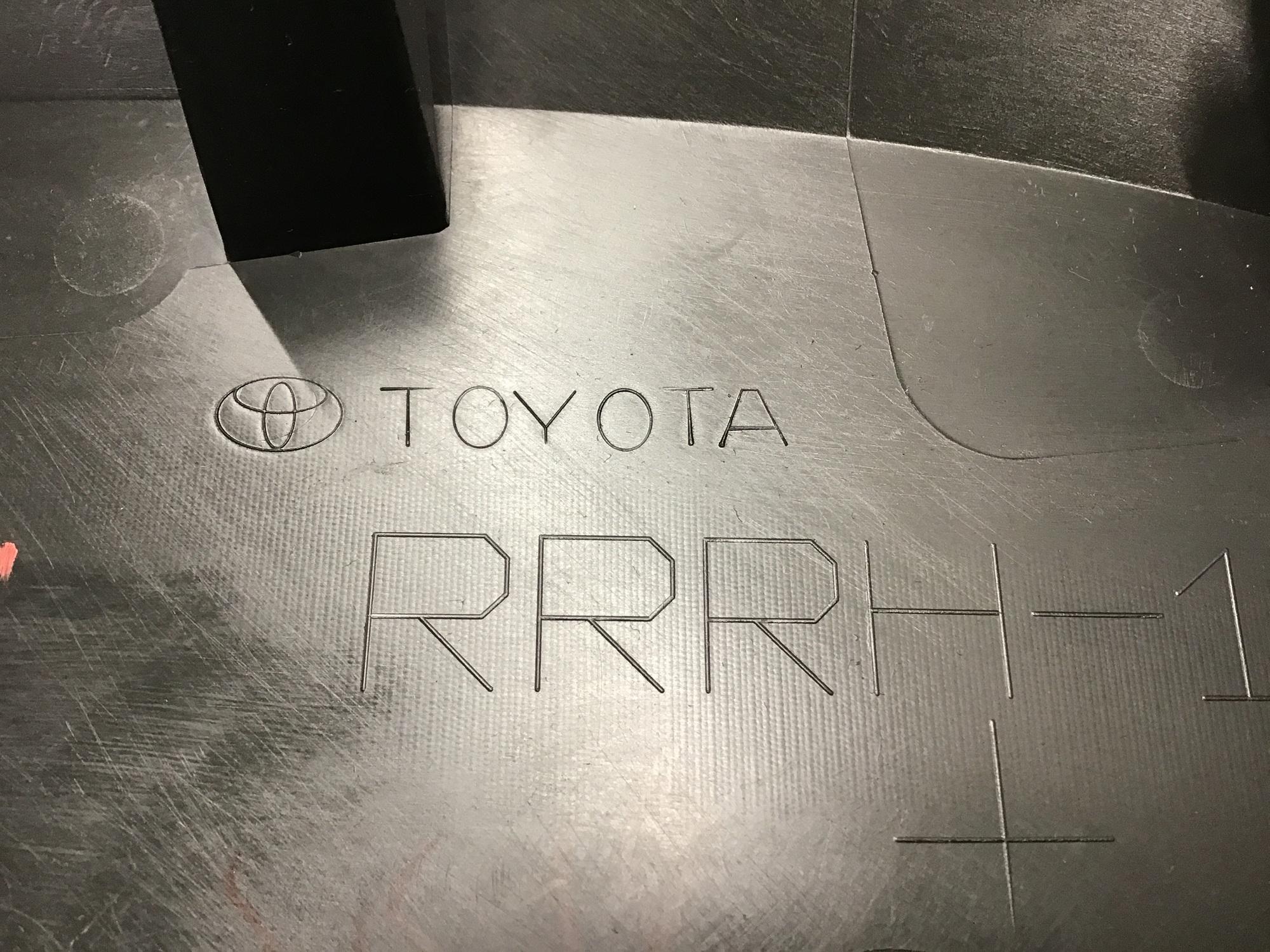 Накладка двери задней правой, Toyota C-HR 2017> Накладка двери задней правой, Toyota C-HR 2017>