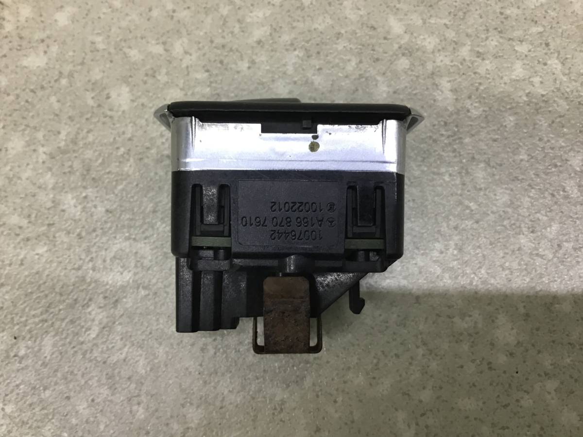 Кнопка открывания багажника Mercedes-Benz ML-Class (W166) 2011>