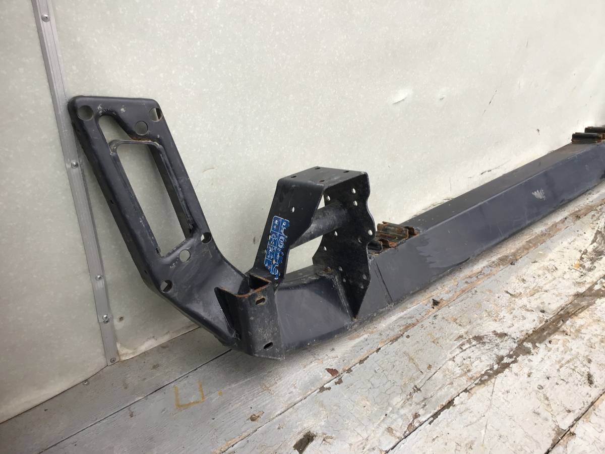 Усилитель переднего бампера MAN TGA 2007>