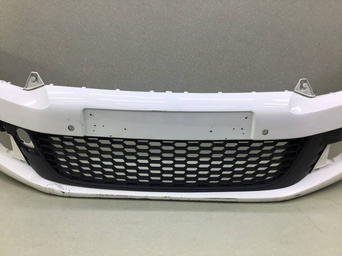 Бампер передний Volkswagen Scirocco 2009-2015