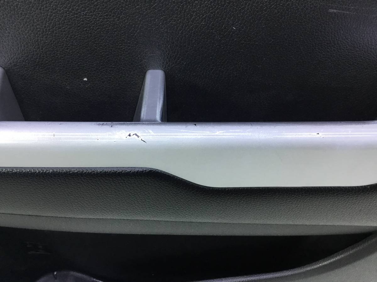 Обшивка двери передней правой Kia Rio 3 (QB) 2011-2017