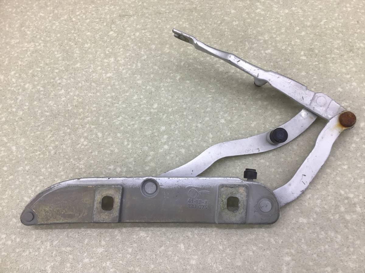 Петля крышки багажника BMW 3-series E46 1998-2005 Петля крышки багажника BMW 3-series E46 1998-2005