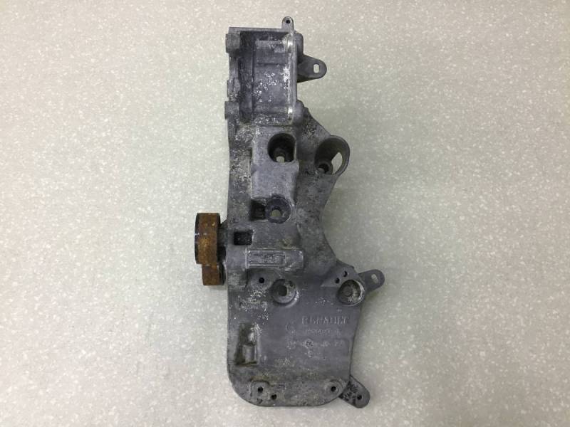 Кронштейн генератора Renault Duster (HS) 2010-2021 Кронштейн генератора Renault Duster (HS) 2010-2021