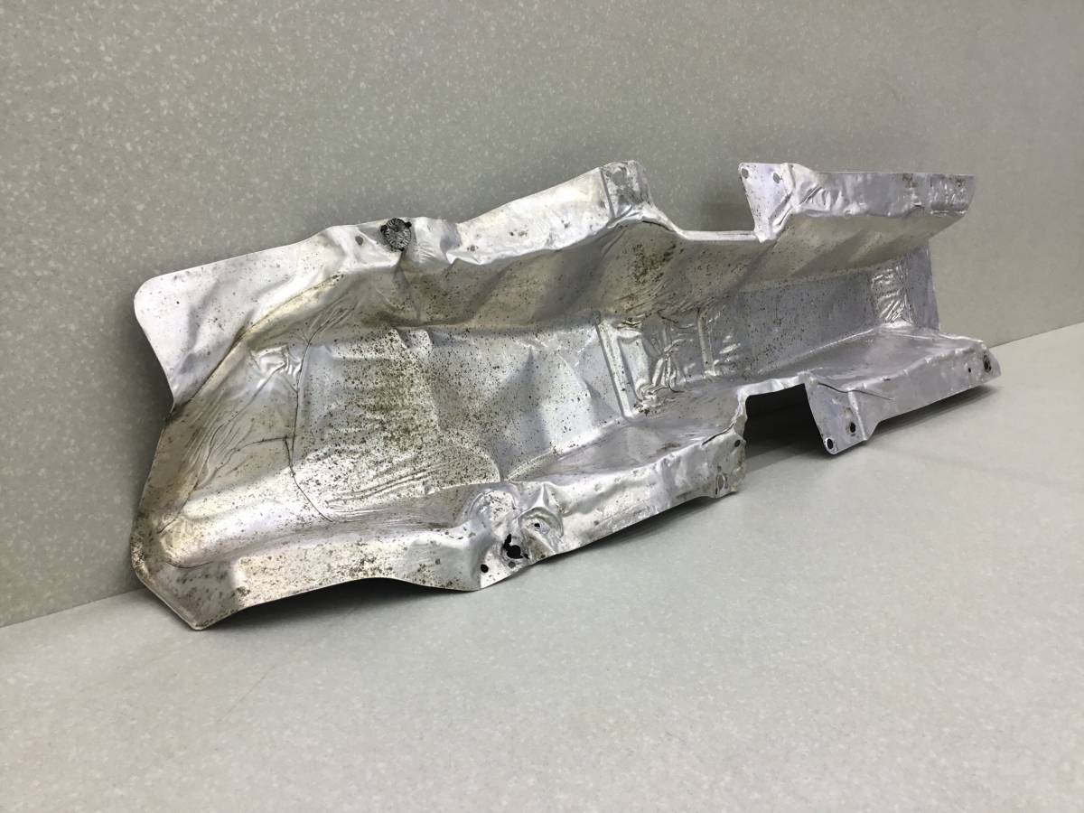 Экран тепловой Volkswagen Polo Sed 5 (6C1) 2010-2020 Экран тепловой Volkswagen Polo Sed 5 (6C1) 2010-2020