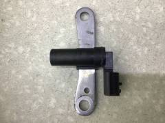 Датчик положения коленвала Renault Logan (1) 2005-2014