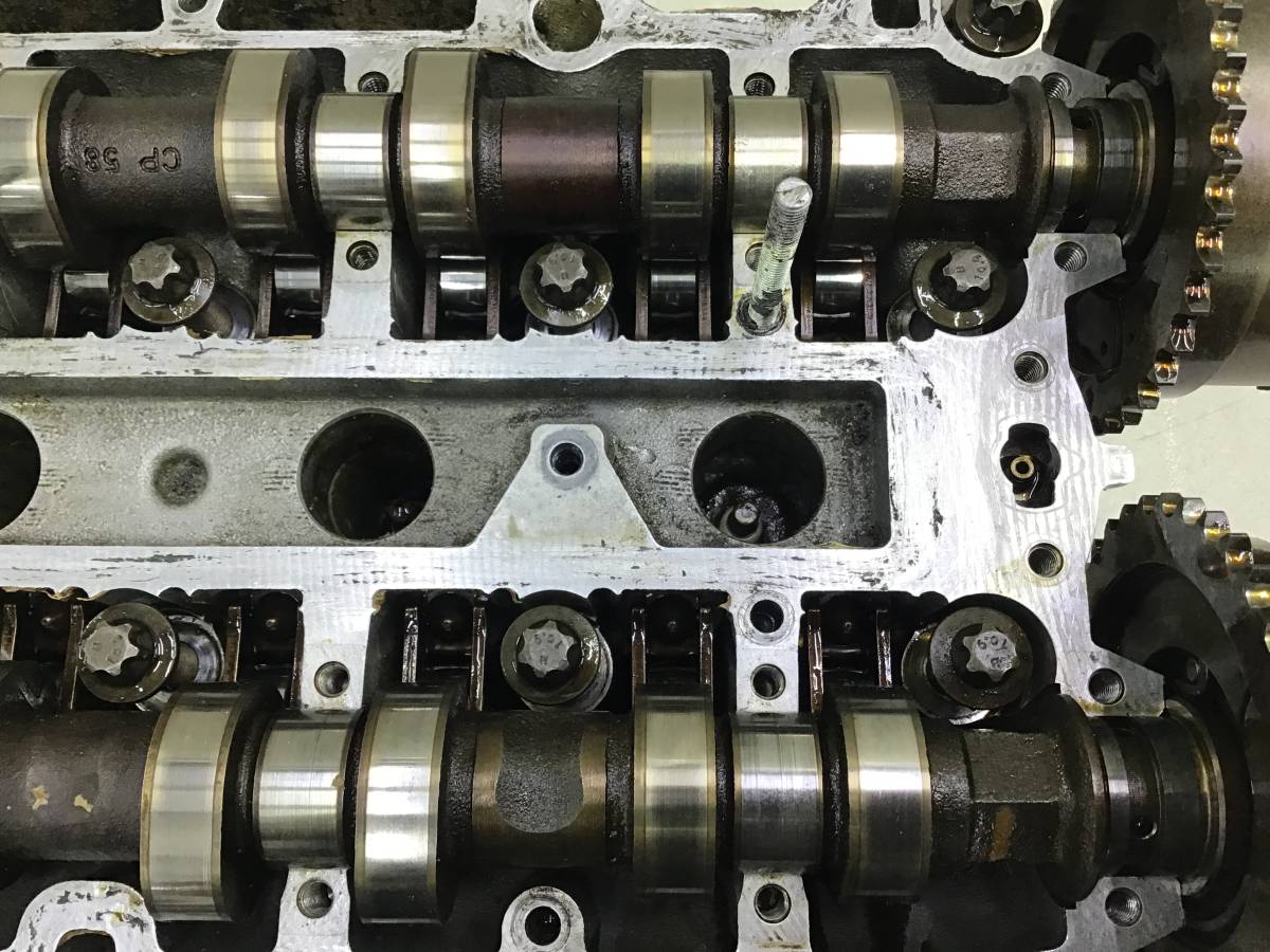 Головка блока цилиндров Opel Astra J (P10) 2009-2015 Головка блока цилиндров Opel Astra J (P10) 2009-2015