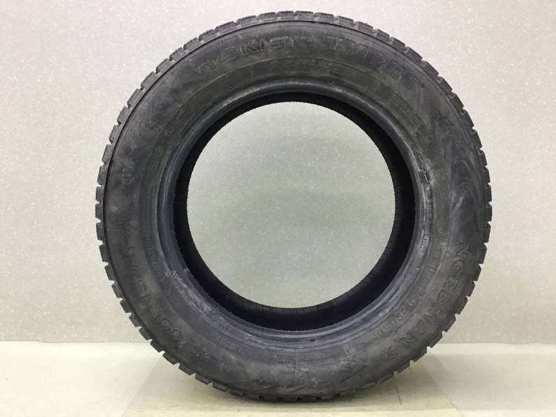 Шины R15 Зимние шипованные Nokian TYRES Nordman 7