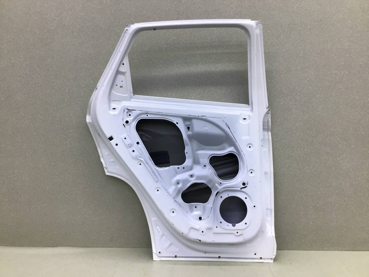 Дверь задняя левая Hyundai Tucson (NX4) 2020>