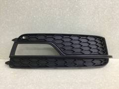 Рамка противотуманной фары правой Audi A5 (8T) 2009-2016