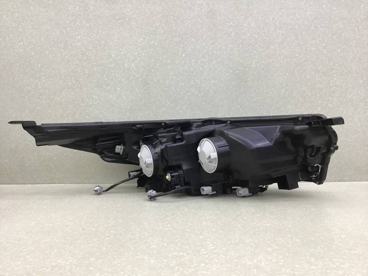 Фара левая Toyota Highlander (U50) 2013>
