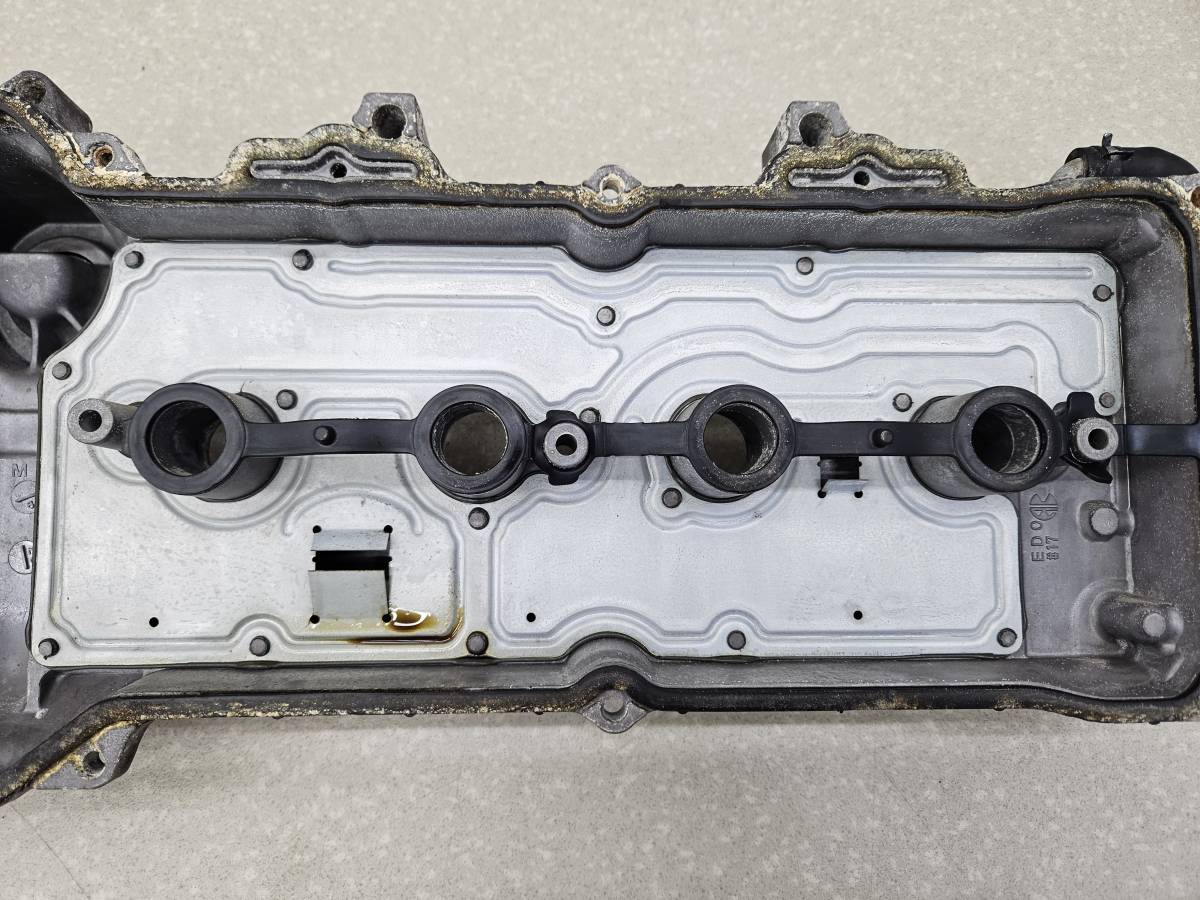 Крышка головки блока (клапанная) Nissan Tiida (C11) 2007-2014 Крышка головки блока (клапанная) Nissan Tiida (C11) 2007-2014