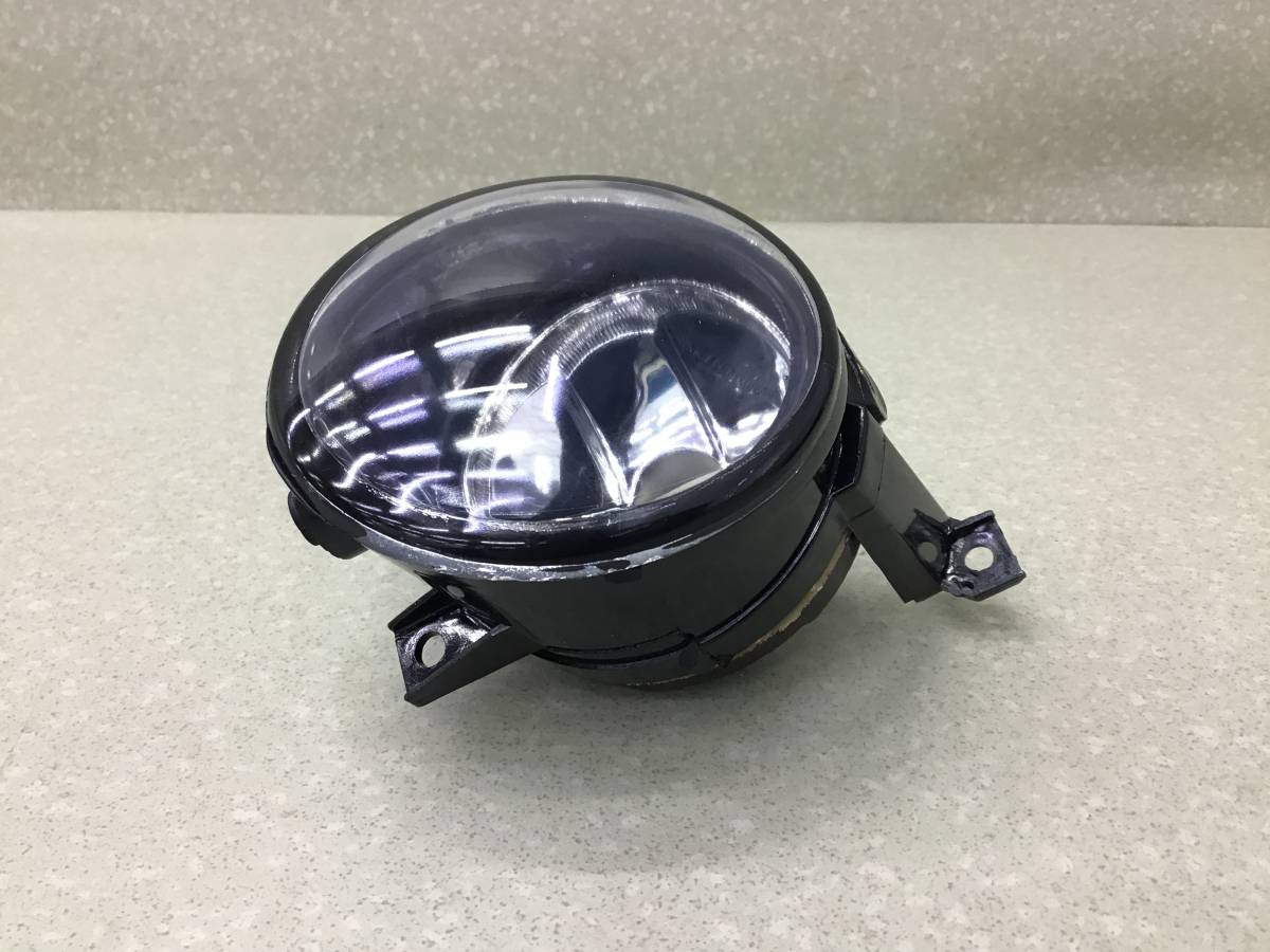 Фара противотуманная правая Volkswagen Polo Sed 5 (6C1) 2010-2020 Фара противотуманная правая Volkswagen Polo Sed 5 (6C1) 2010-2020