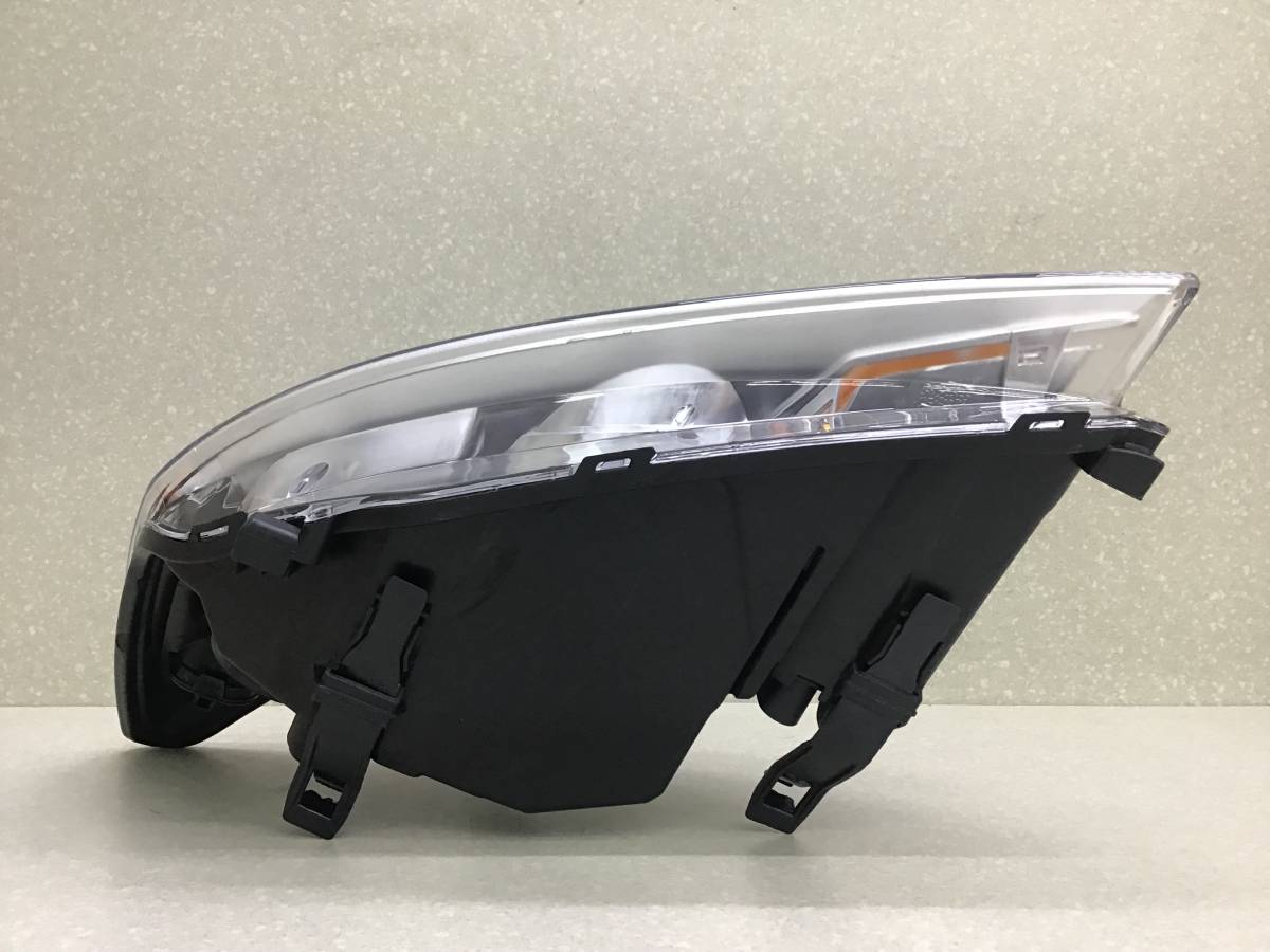 Фара правая Ford Focus 2 (CB4) 2007-2011