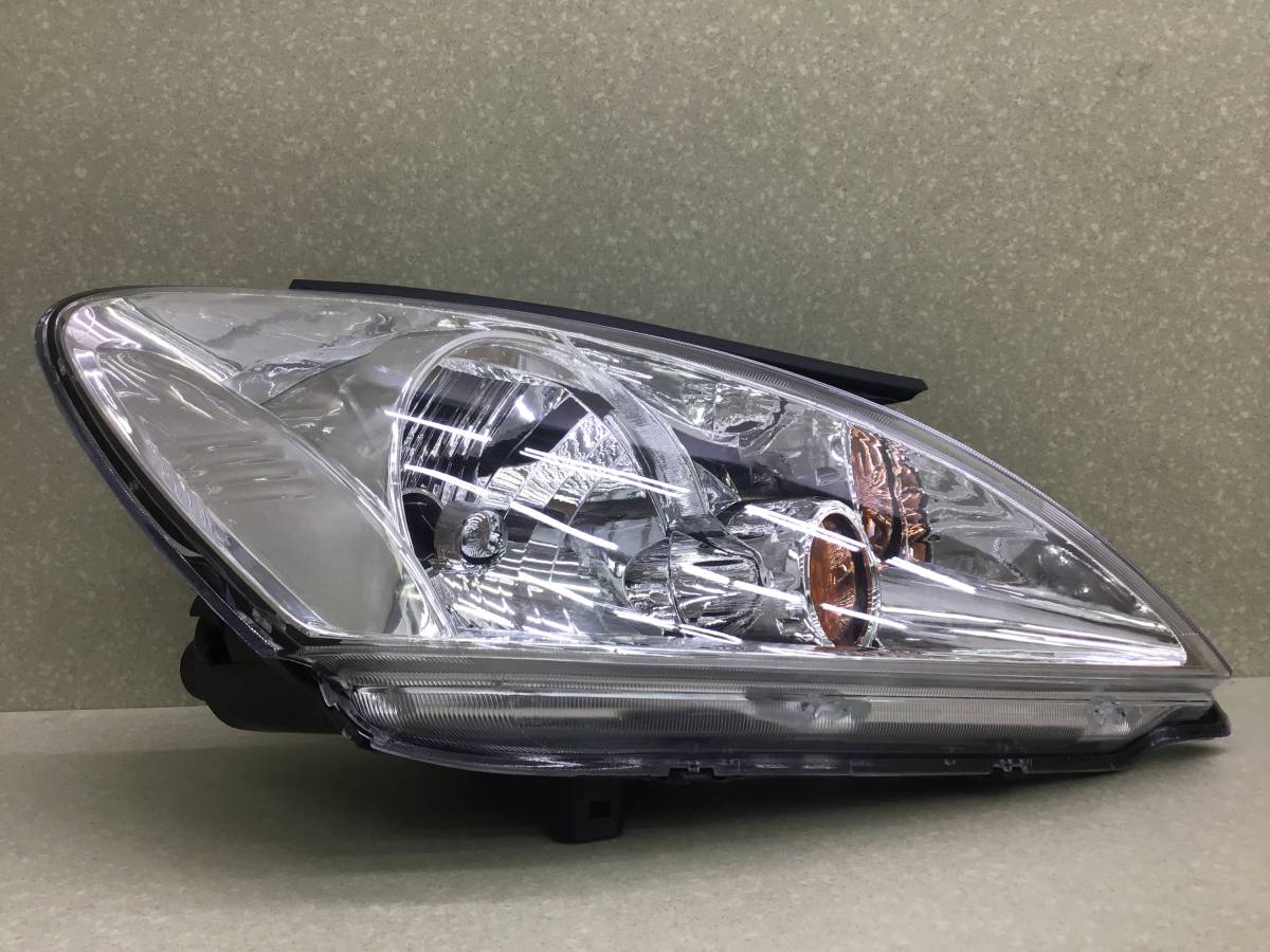 Фара правая Mitsubishi Lancer 9 (CS/Classic) 2000-2011 Фара правая Mitsubishi Lancer 9 (CS/Classic) 2000-2011