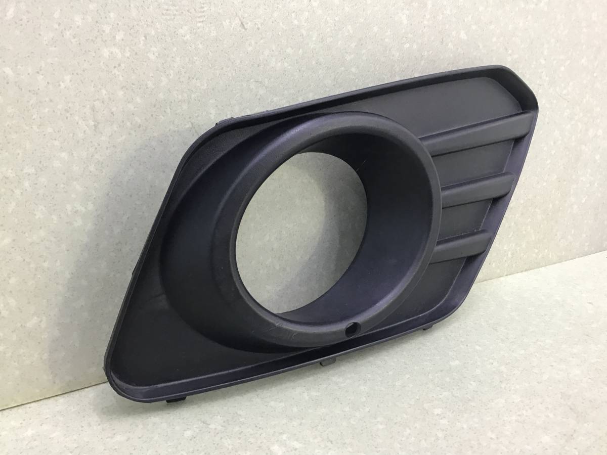 Рамка противотуманной фары правой УАЗ Патриот (3163) 2016-н.в.