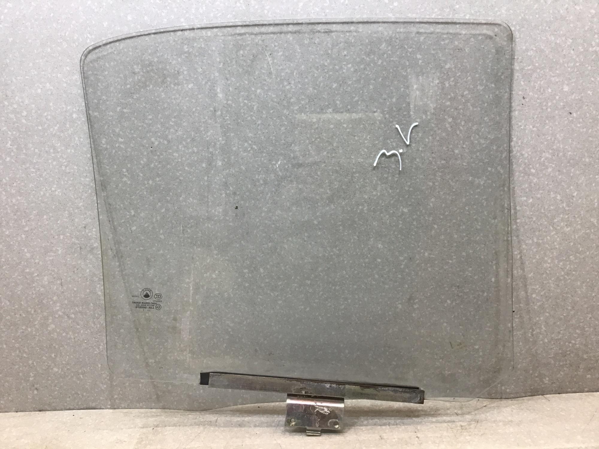 Стекло двери задней левой Geely Otaka CK 2005-2012