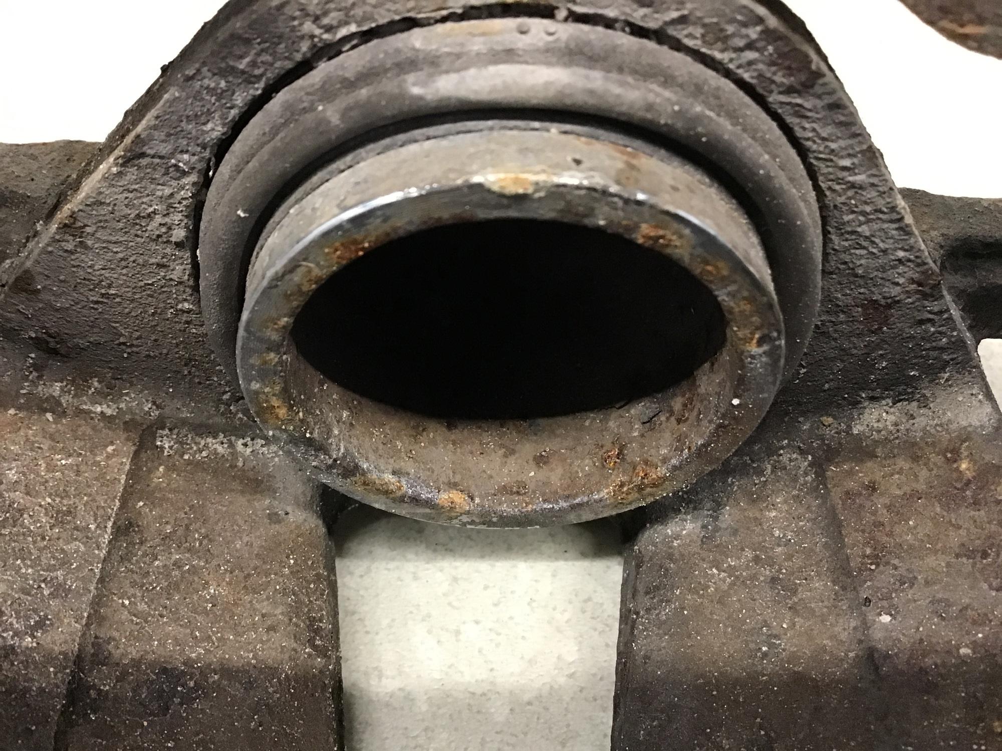 Суппорт задний левый, Daewoo Nexia 1995-2016