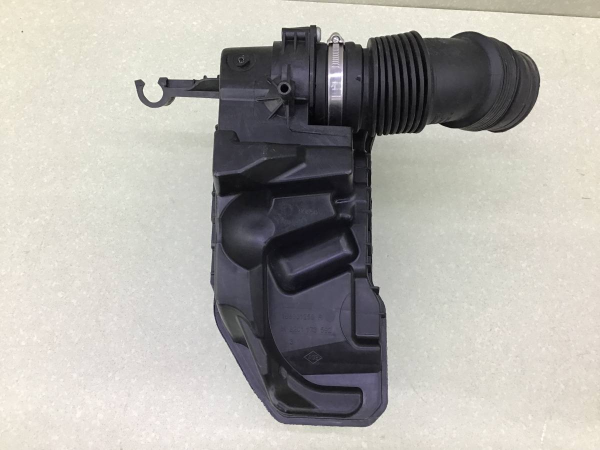 Корпус воздушного фильтра Renault Duster (HS) 2010-2021 Корпус воздушного фильтра Renault Duster (HS) 2010-2021