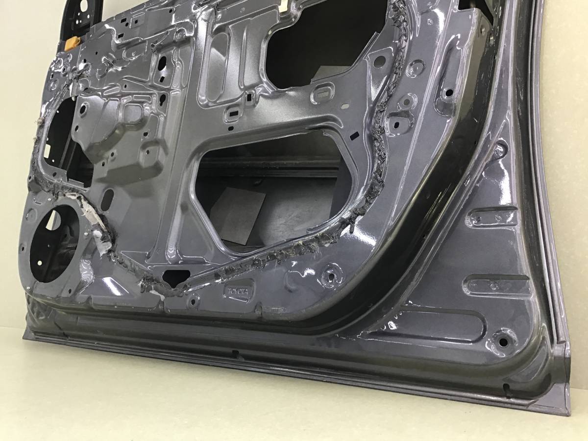 Дверь передняя правая Toyota Avensis (T250) 2003-2009 Дверь передняя правая Toyota Avensis (T250) 2003-2009