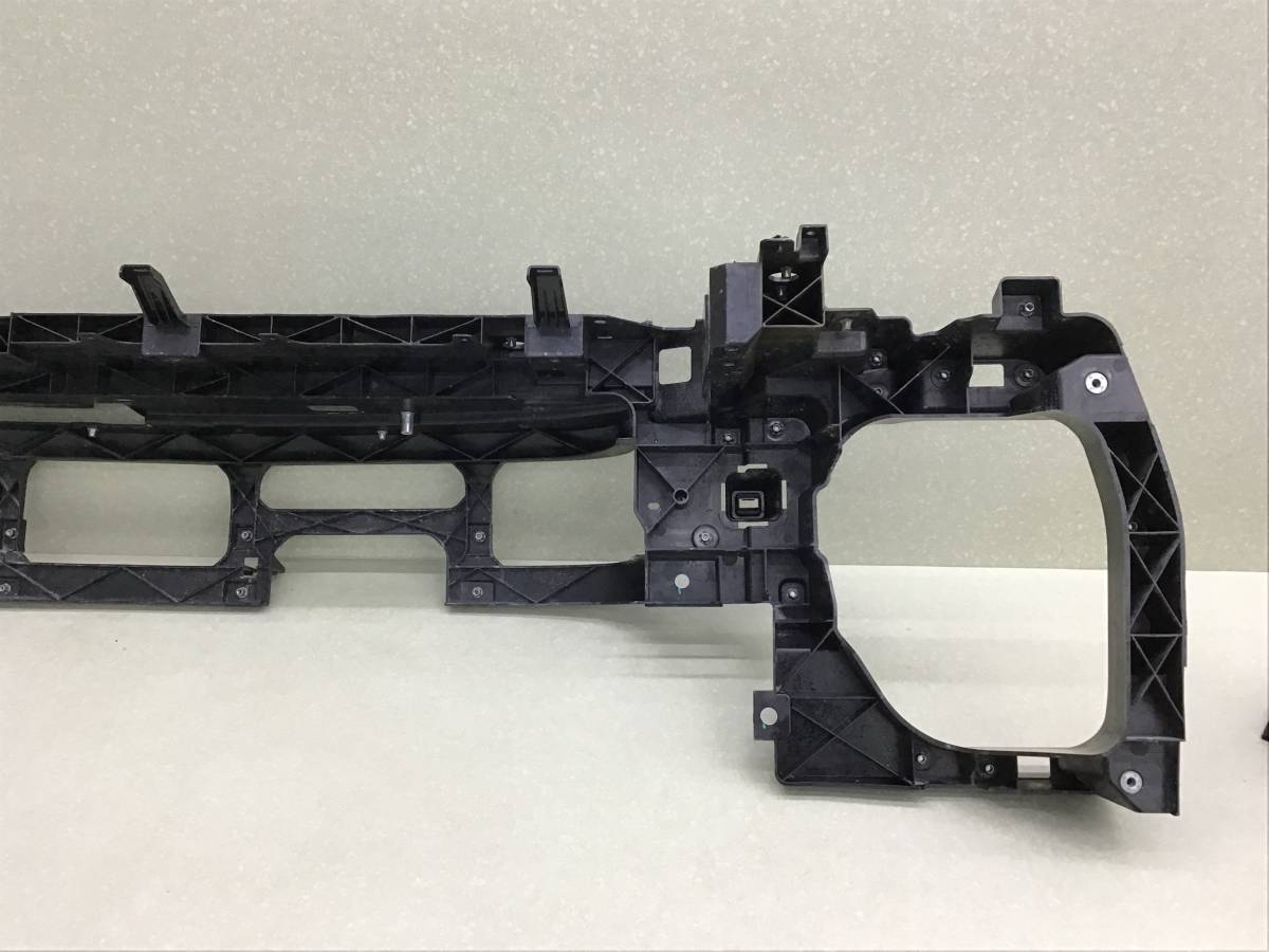 Панель передняя LiXiang L9 2022- Панель передняя LiXiang L9 2022-