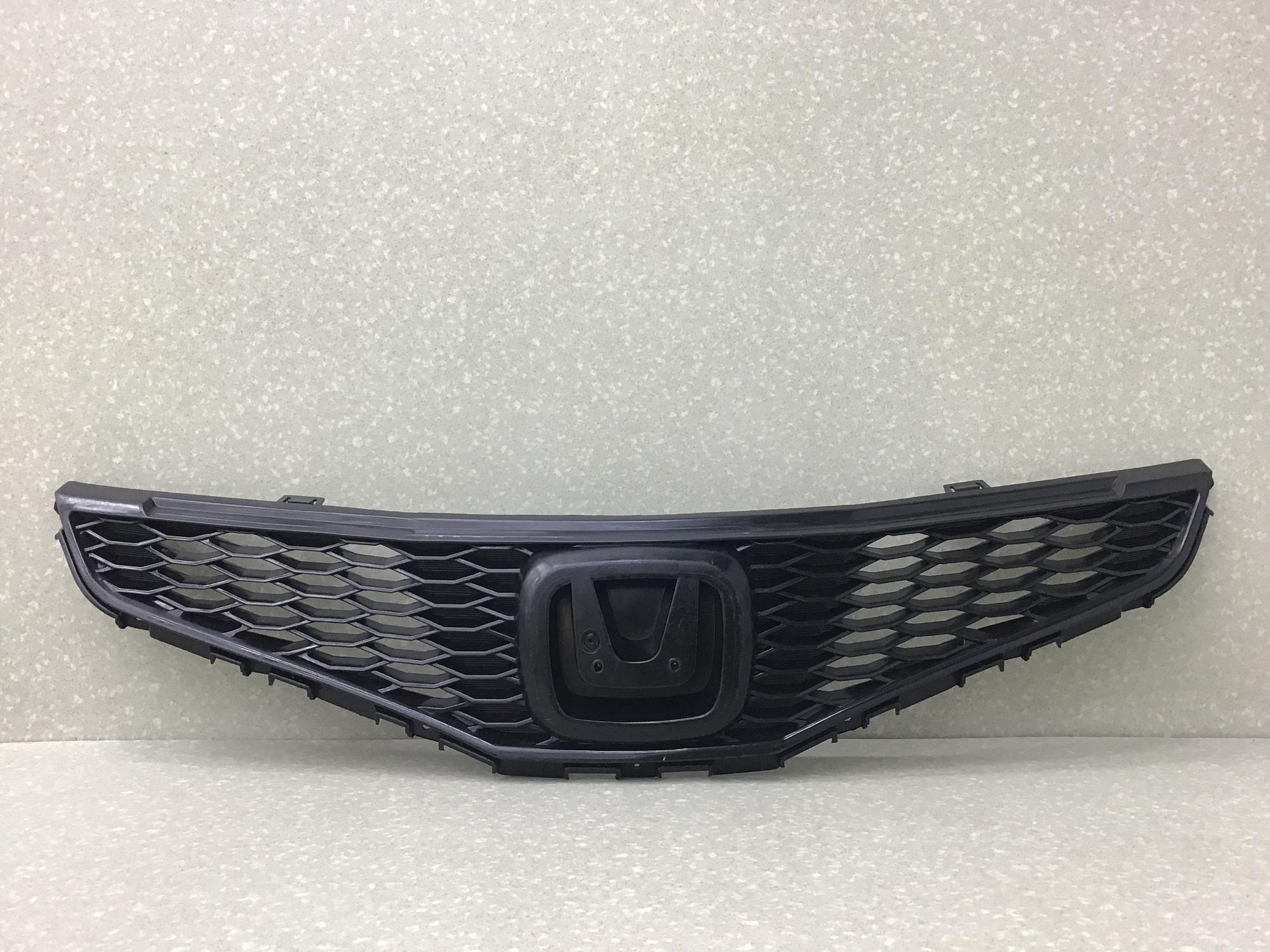Решетка радиатора, Honda Jazz 2008-2015 Решетка радиатора, Honda Jazz 2008-2015