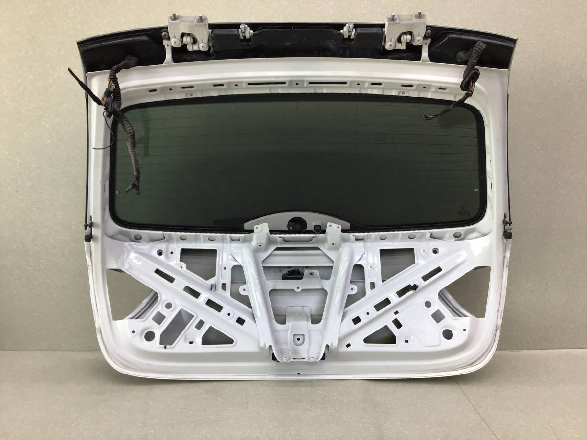 Дверь багажника BMW 3-series E90/E91 2005-2011 Дверь багажника BMW 3-series E90/E91 2005-2011