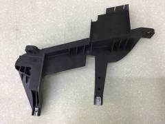 Кронштейн фар правый BMW X3 E83 2004-2010