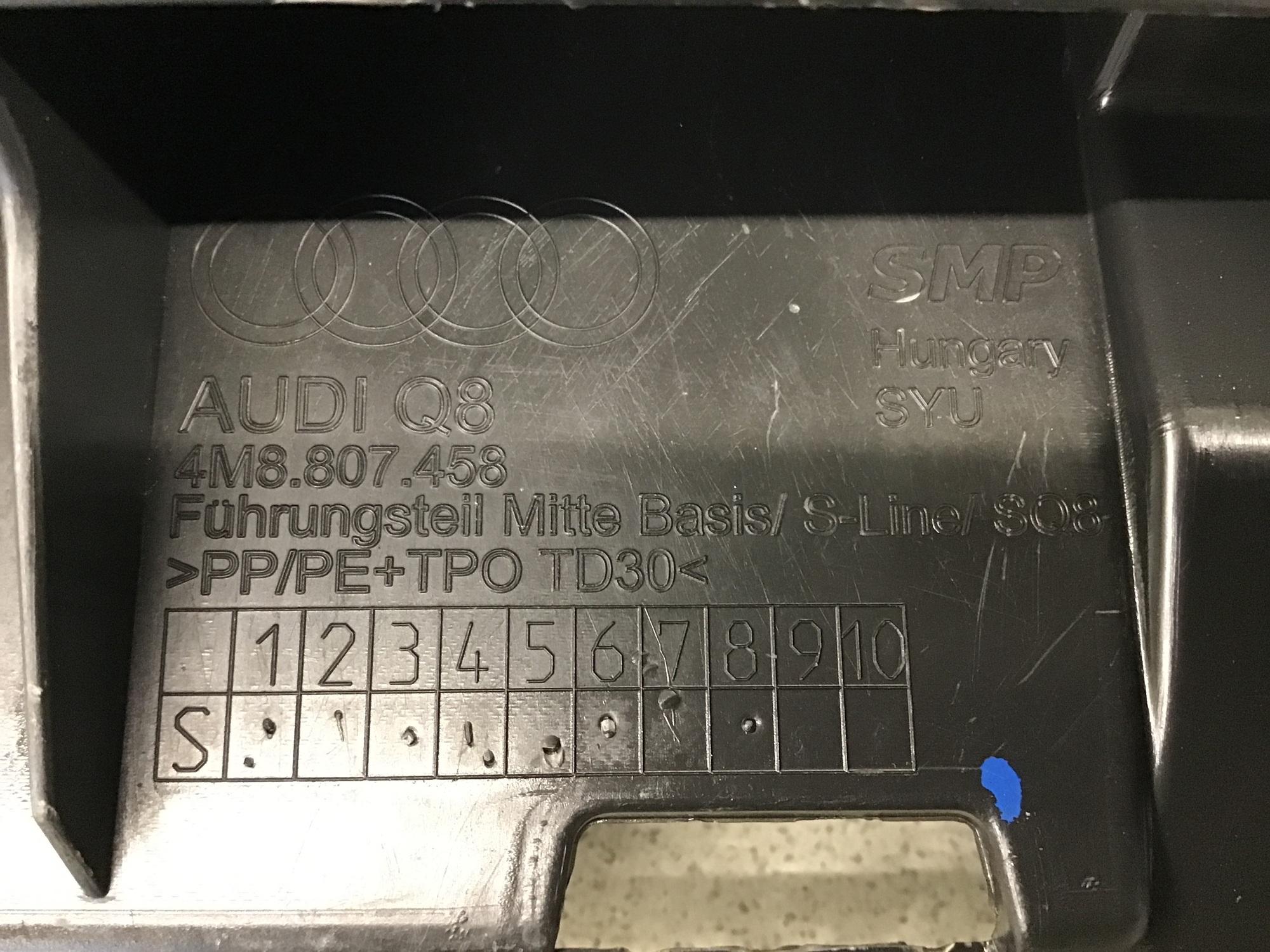 Направляющая заднего бампера, Audi Q8 2018>