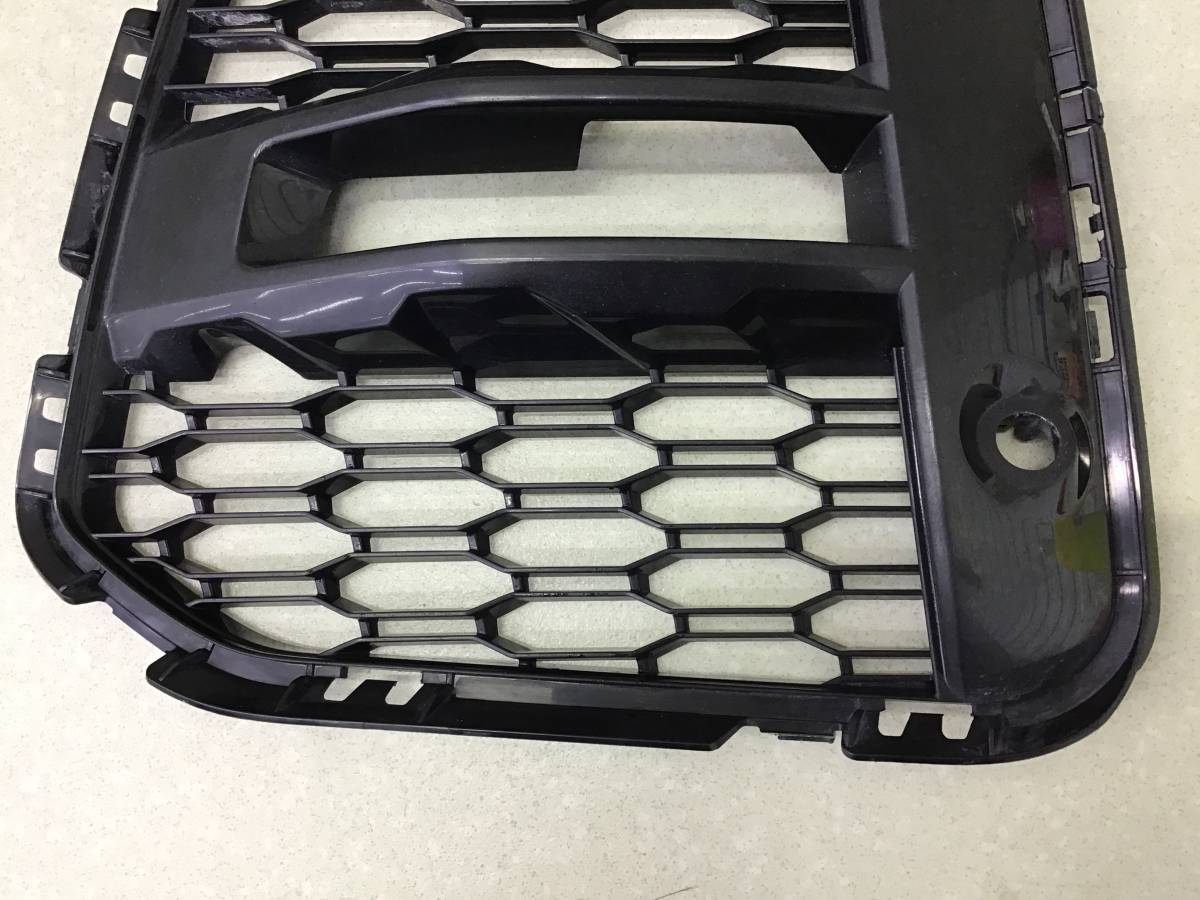 Рамка противотуманной фары левой BMW X1 F48 2014> Рамка противотуманной фары левой BMW X1 F48 2014>