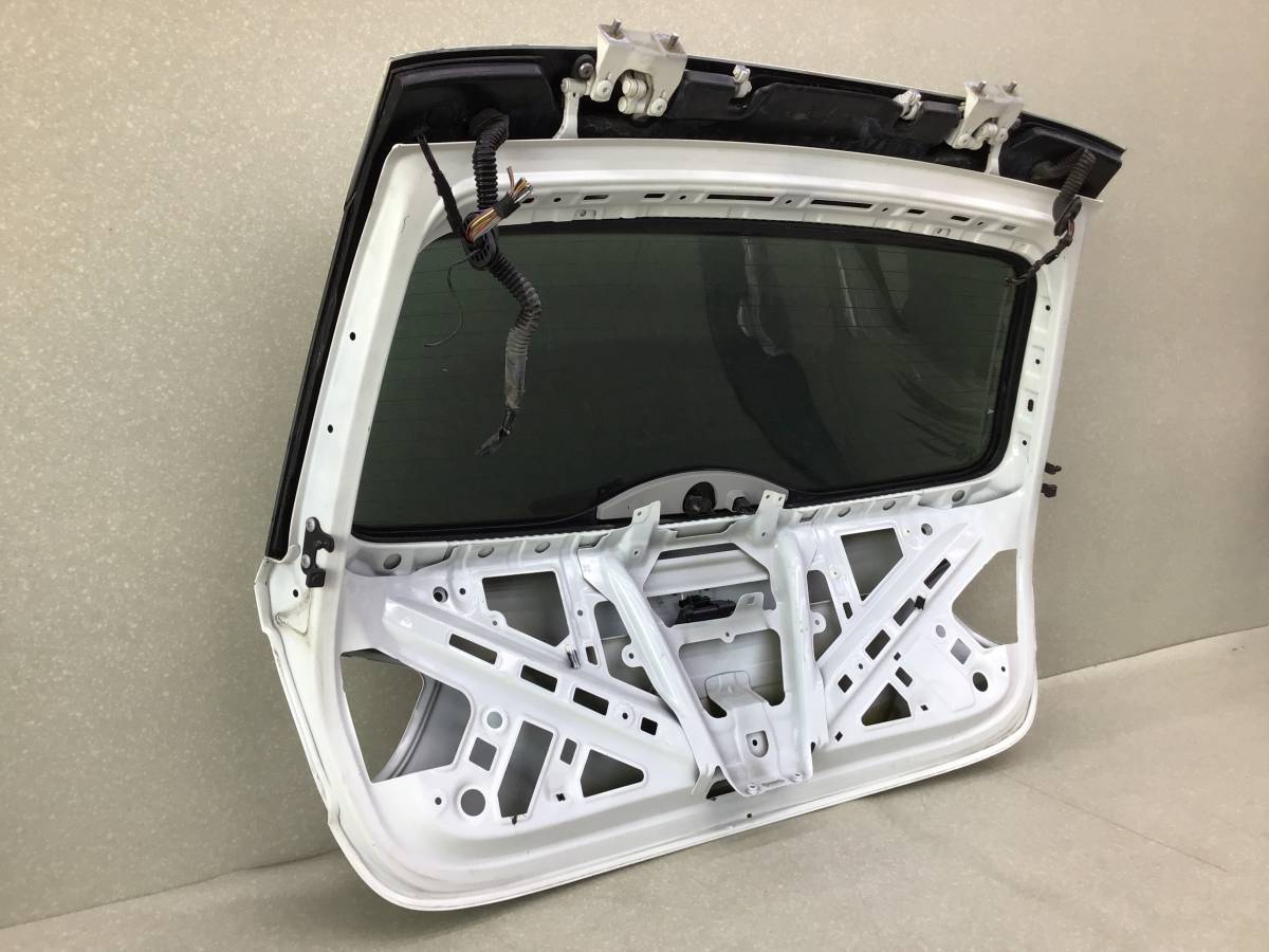 Дверь багажника BMW 3-series E90/E91 2005-2011 Дверь багажника BMW 3-series E90/E91 2005-2011