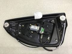 Стеклоподъемник электр. задний левый Land Rover Freelander 2 (FA) 2007-2014