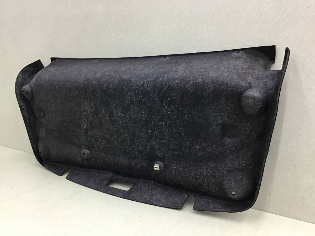 Обшивка крышки багажника Ford Fiesta (CB1) 2008-2019 Обшивка крышки багажника Ford Fiesta (CB1) 2008-2019