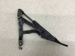 Петля крышки багажника Mazda 3 (BK) 2002-2009