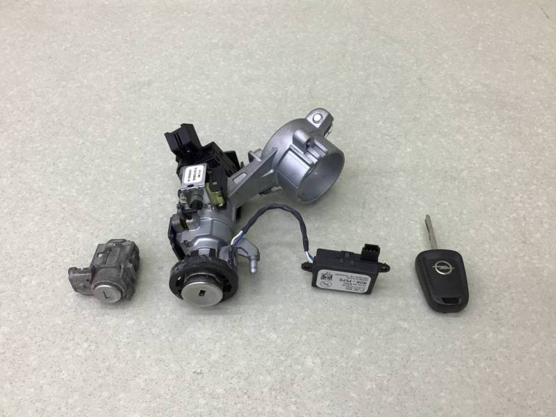 Замок зажигания (комплект) Opel Astra J (P10) 2009-2015 Замок зажигания (комплект) Opel Astra J (P10) 2009-2015