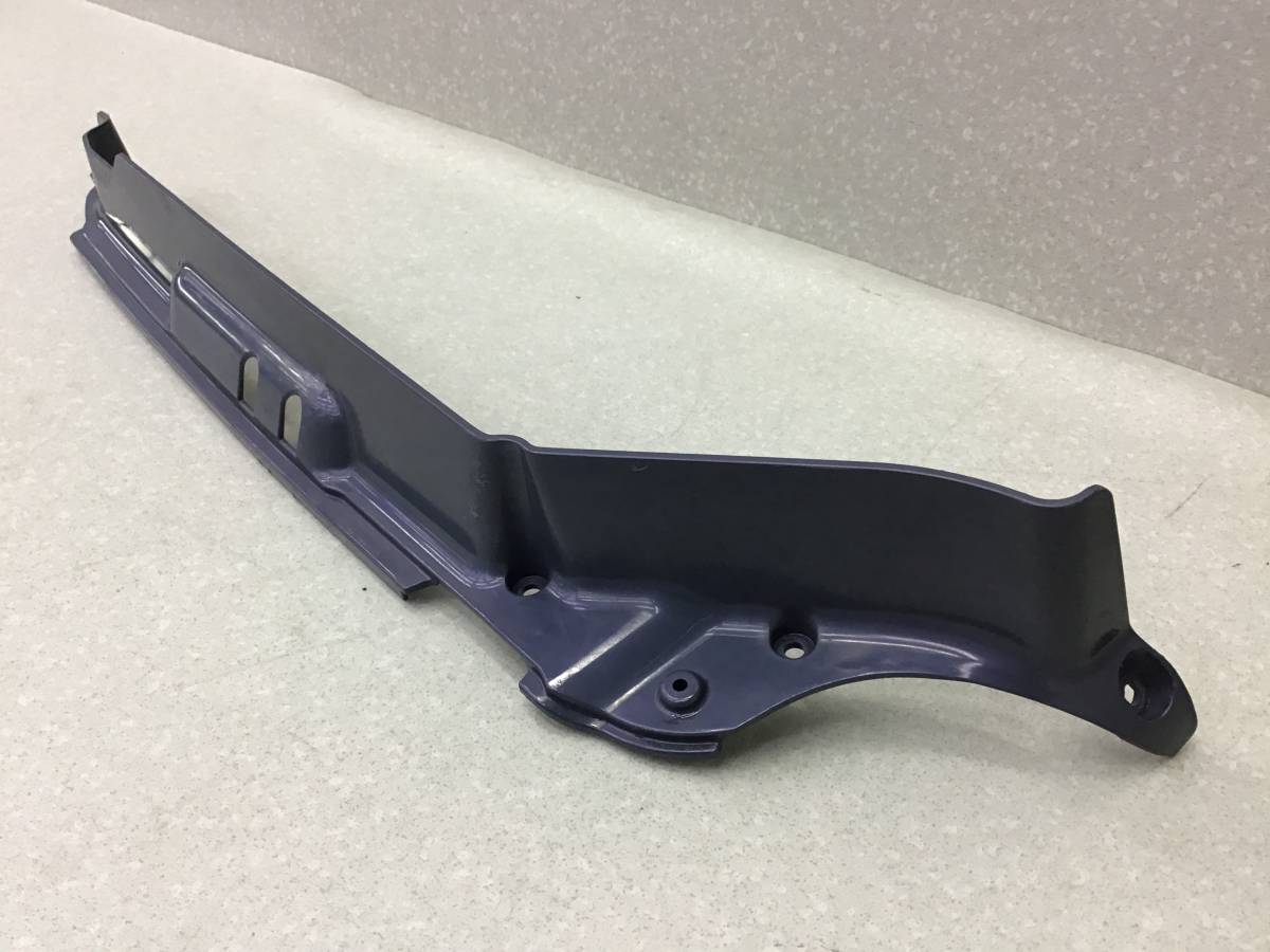 Накладка переднего бампера правая MAN TGA 2007>