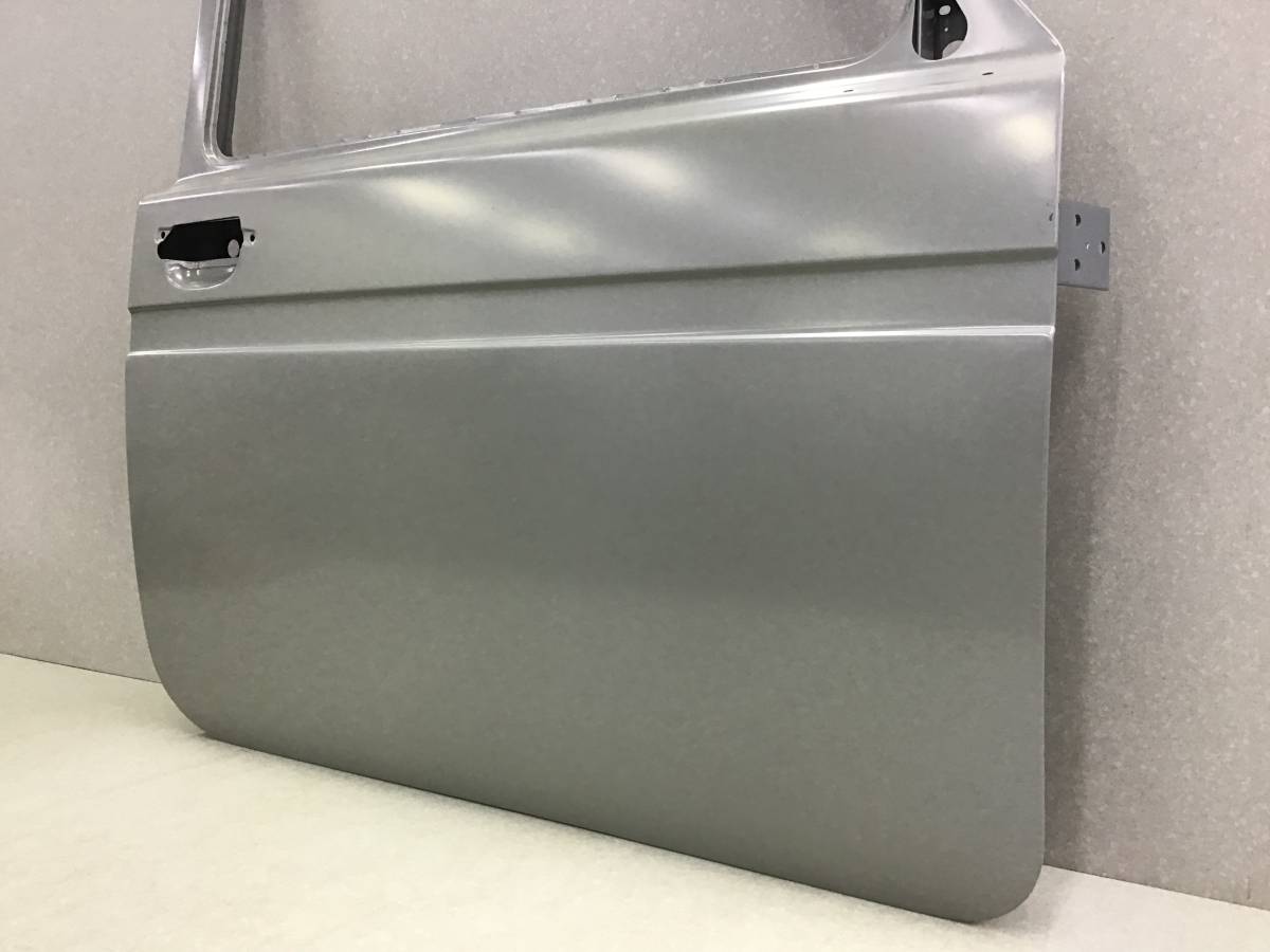 Дверь передняя правая Lada Niva (2121) 1977-2021