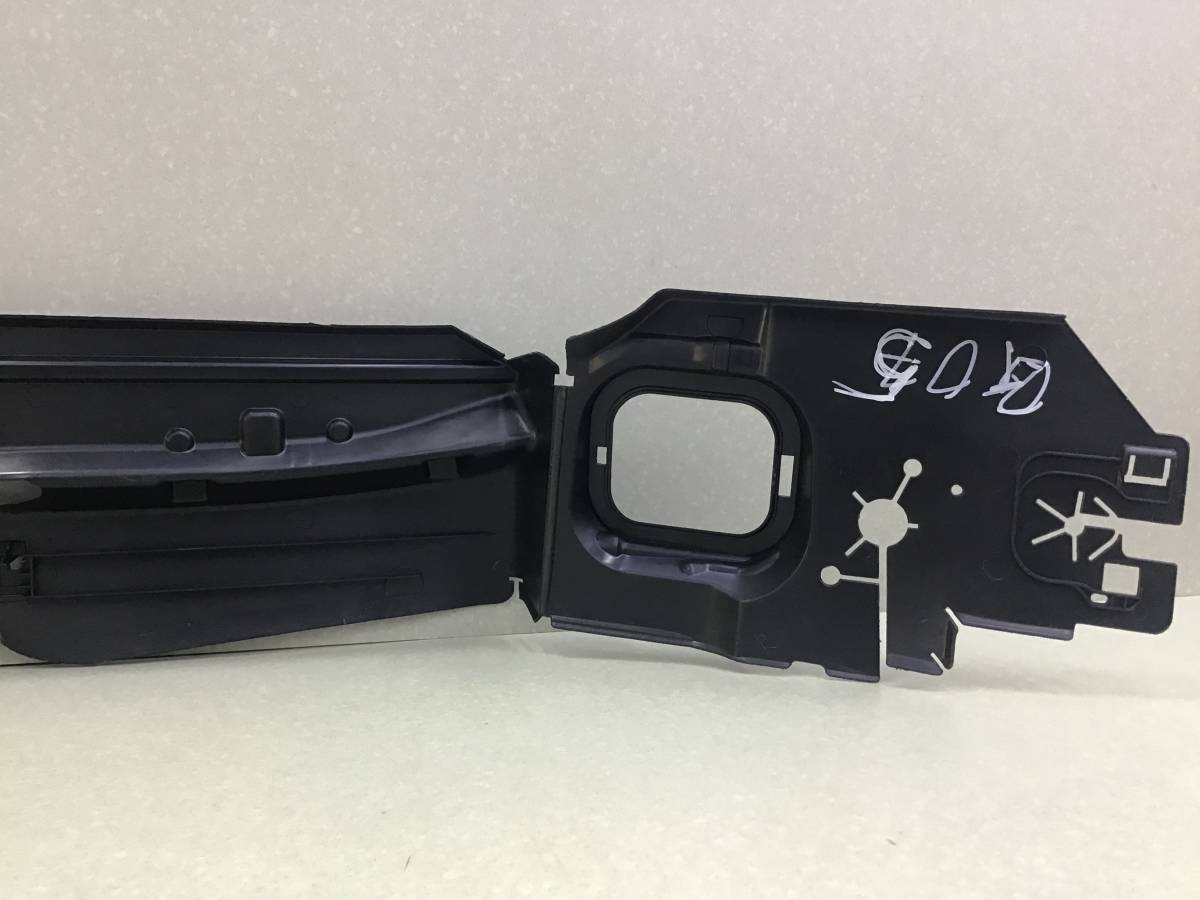 Воздуховод радиатора BMW X7 G07 2018>