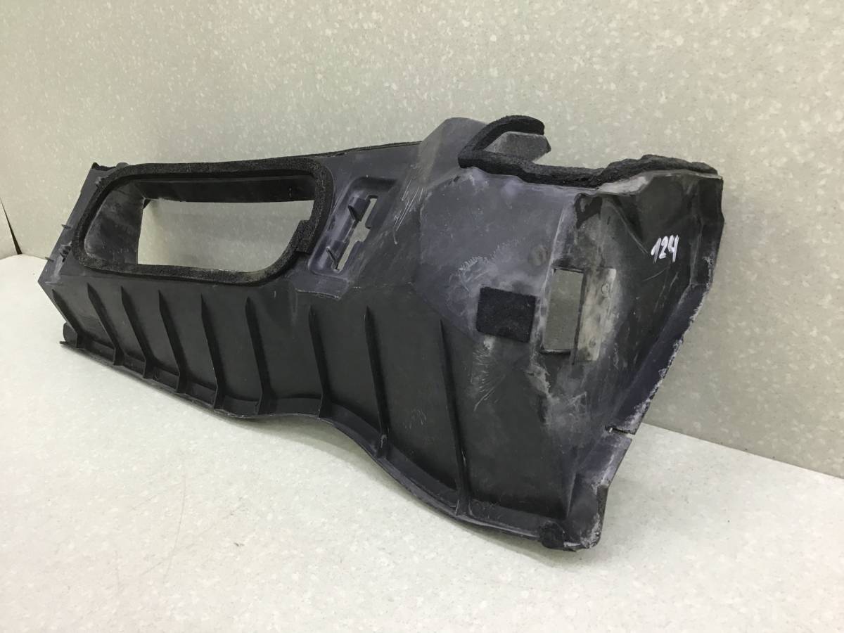 Воздухозаборник (внутри) Toyota Rav 4 (A30) 2006-2013 Воздухозаборник (внутри) Toyota Rav 4 (A30) 2006-2013