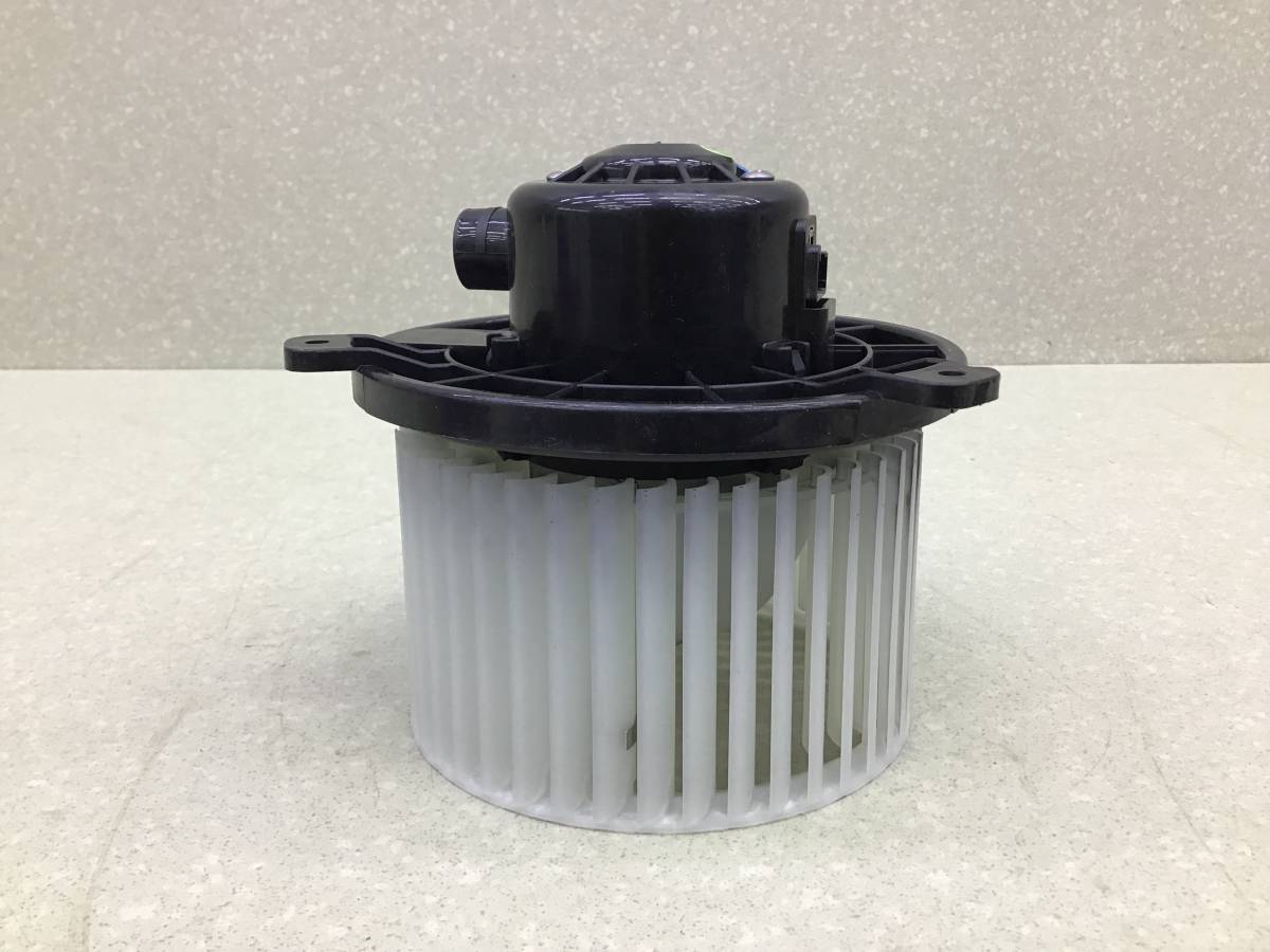 Моторчик отопителя Mitsubishi Pajero/Montero Sport (KS) 2015>