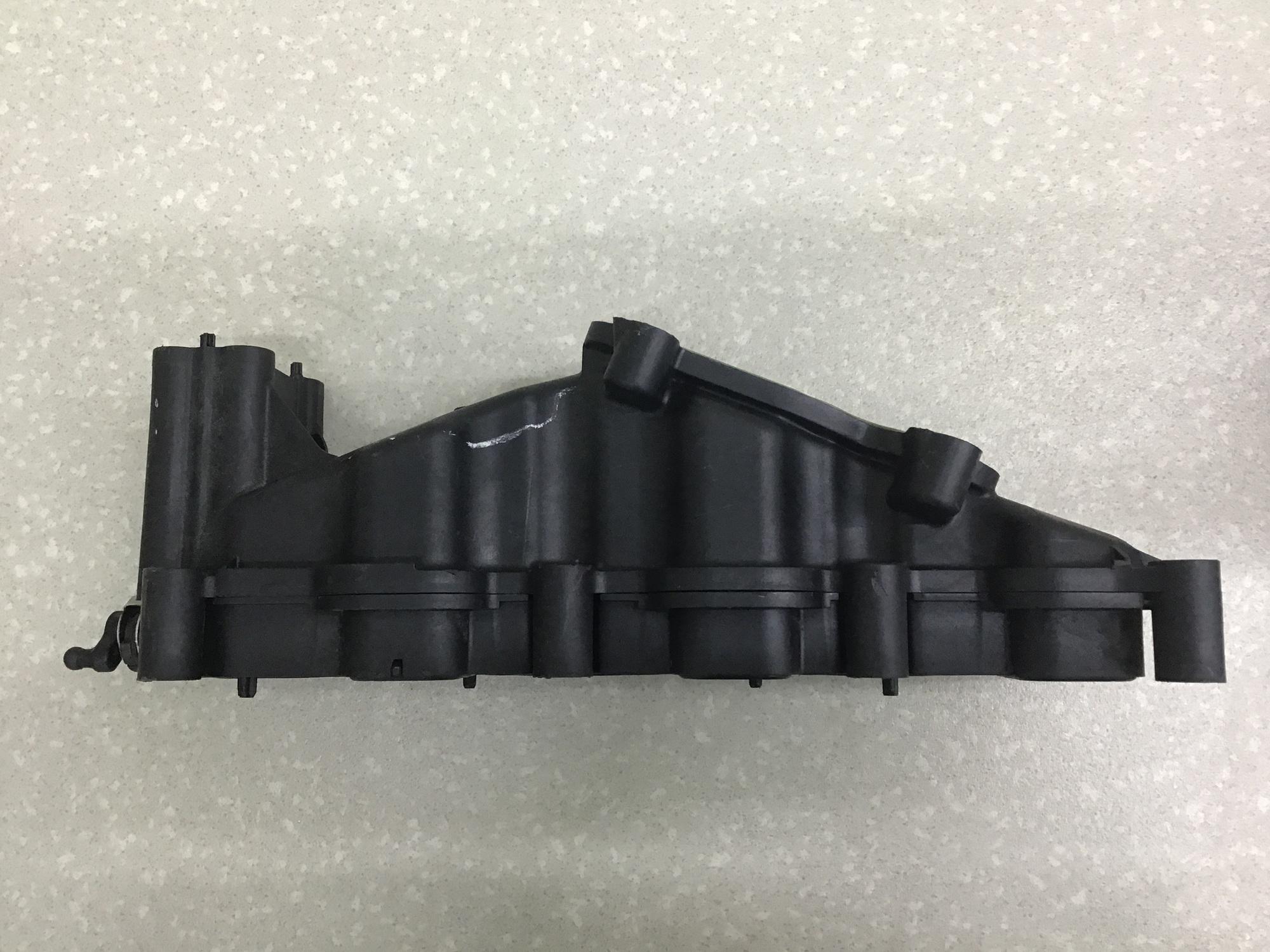 Коллектор впускной Audi A6 (C6) 2005-2011 Коллектор впускной Audi A6 (C6) 2005-2011