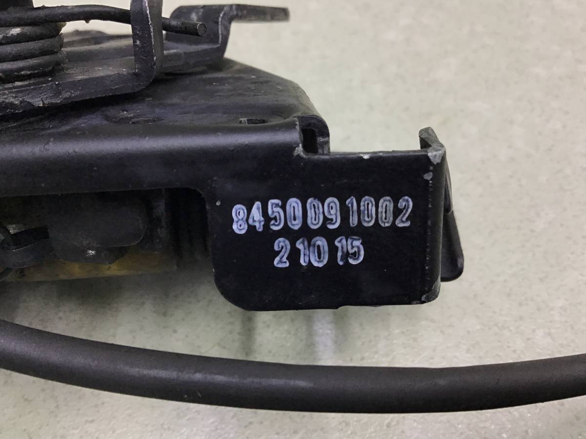 Замок капота Lada Largus (R90) 2012-2022 Замок капота Lada Largus (R90) 2012-2022