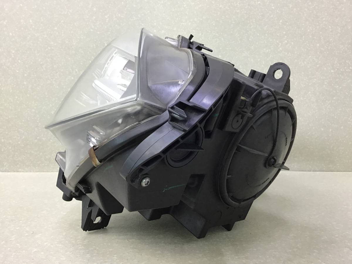 Фара левая BMW X5 F15/F85 2013> Фара левая BMW X5 F15/F85 2013>