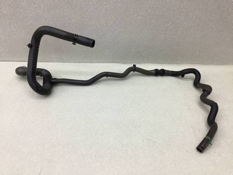 Патрубок радиатора охлаждения Renault Logan (2) 2014>