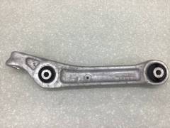 Рычаг передний нижний левый Audi A4 (B9) 2015>