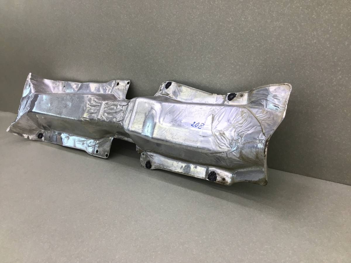 Экран тепловой Volkswagen Polo Sed 5 (6C1) 2010-2020 Экран тепловой Volkswagen Polo Sed 5 (6C1) 2010-2020